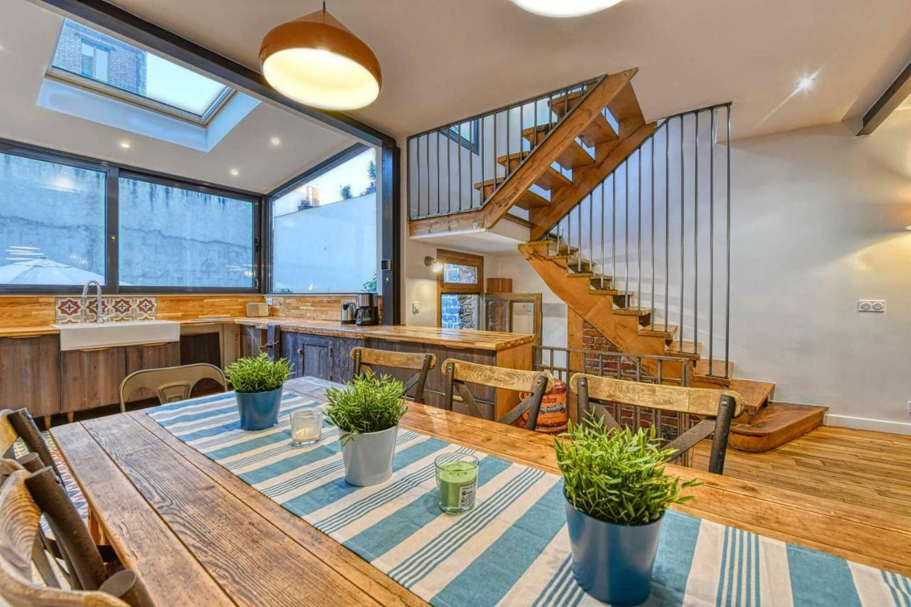 Вилла Chic And Vintage House With Garden Сен-Дени Экстерьер фото